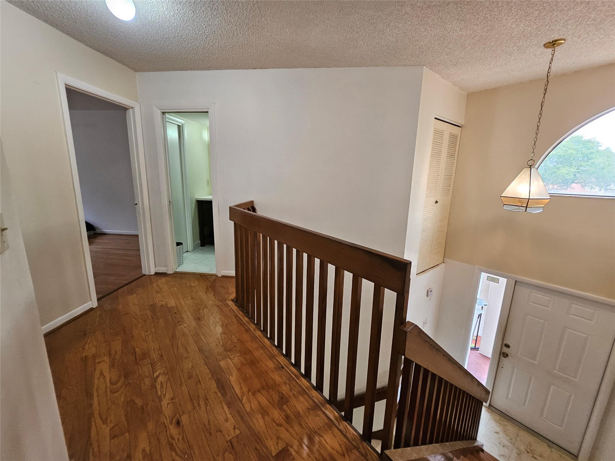 LAKEVIEW COURTS AT JACAR - Residential