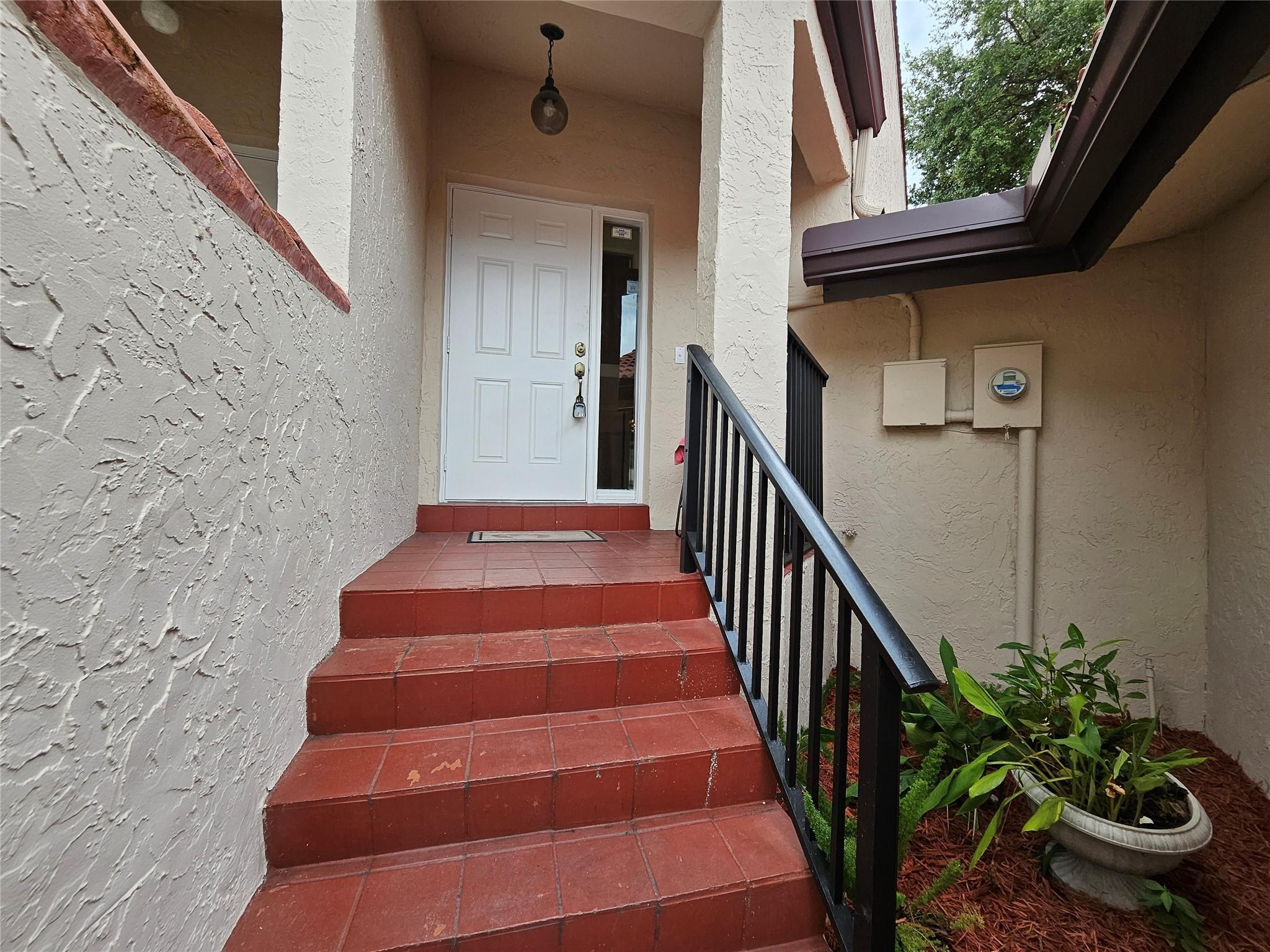 LAKEVIEW COURTS AT JACAR - Residential