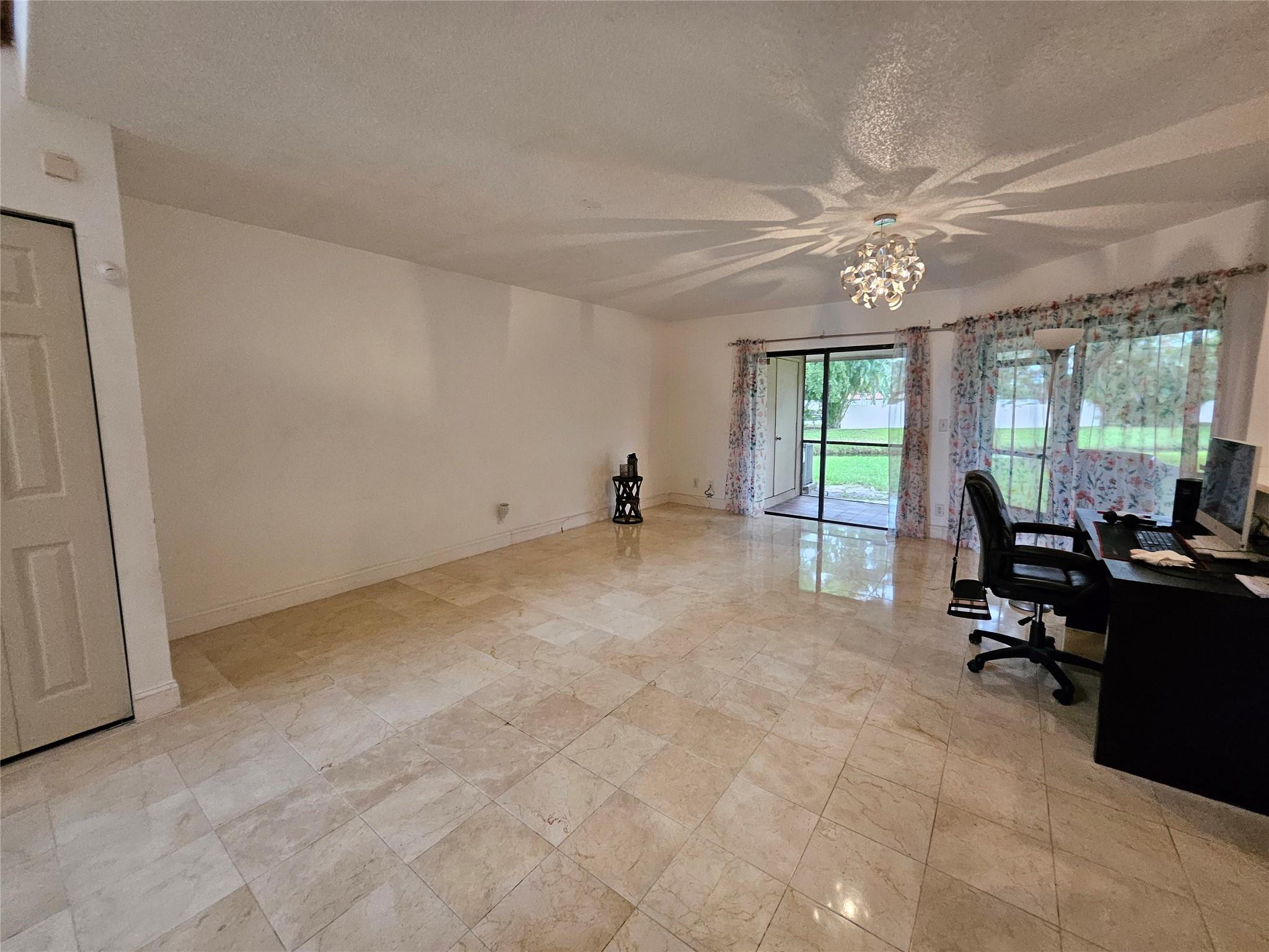 LAKEVIEW COURTS AT JACAR - Residential