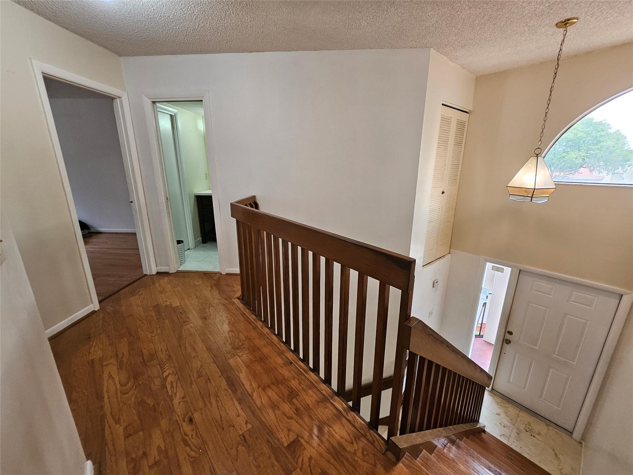 LAKEVIEW COURTS AT JACAR - Residential