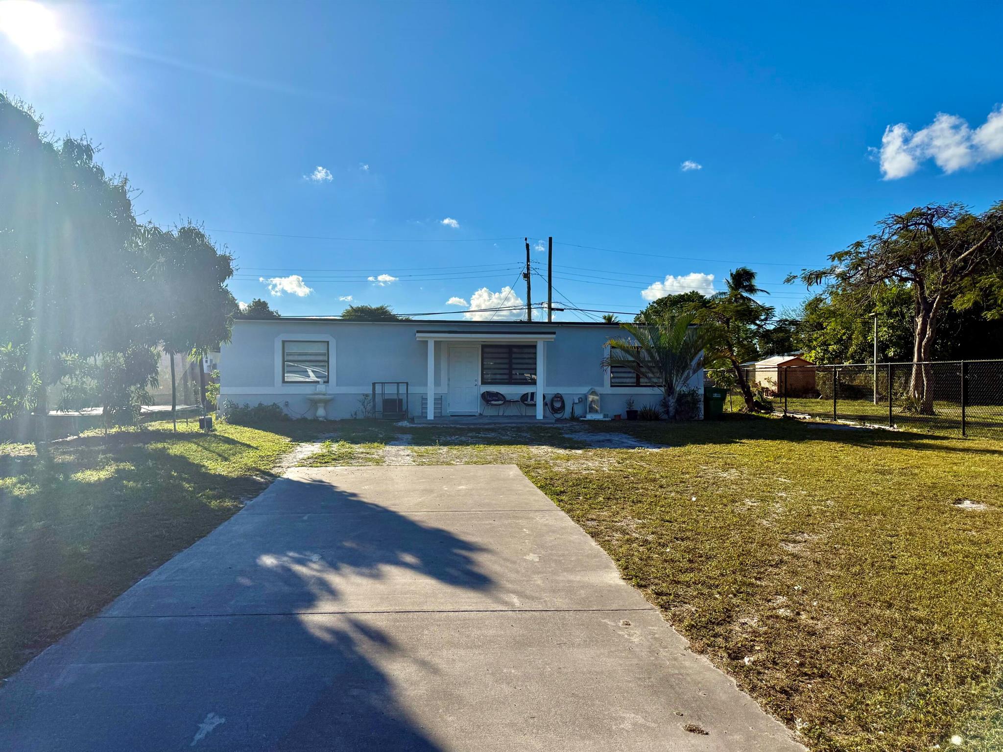 303 NW 28 Way