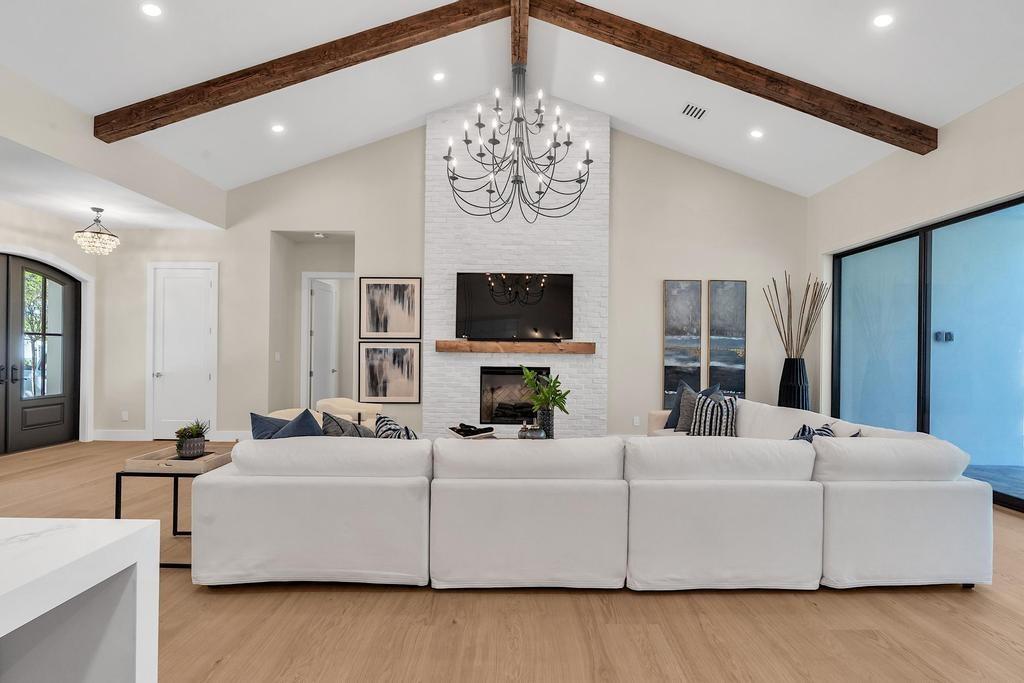 Rio Vista C J Hectors Res - Residential