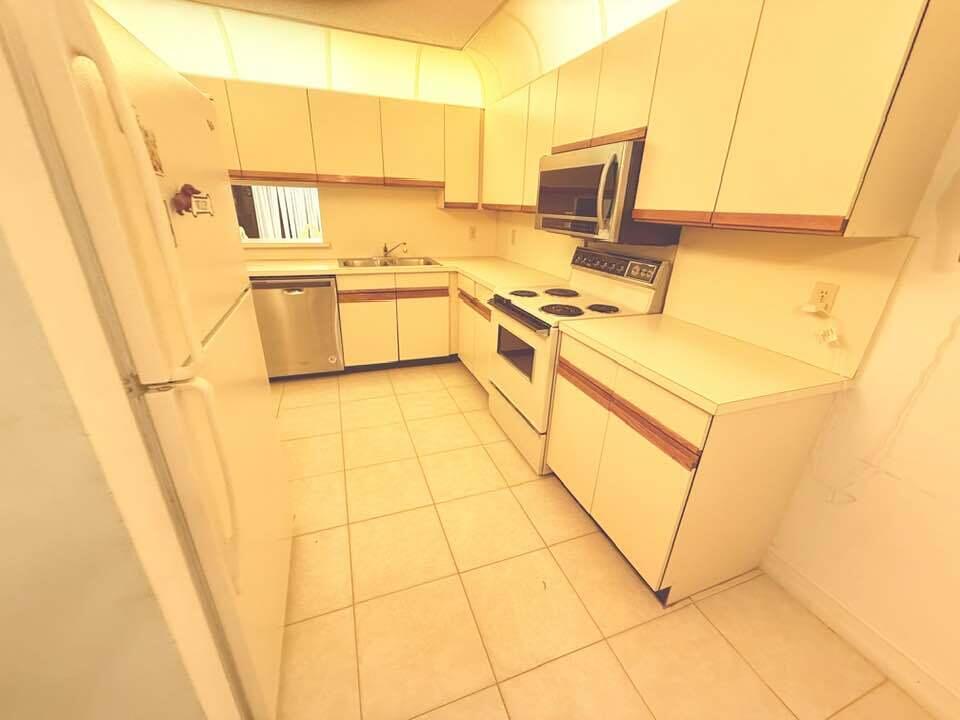 CEDAR POINT 6 - Residential