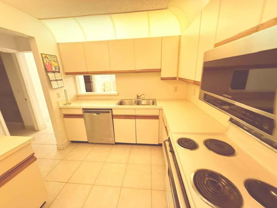 CEDAR POINT 6 - Residential