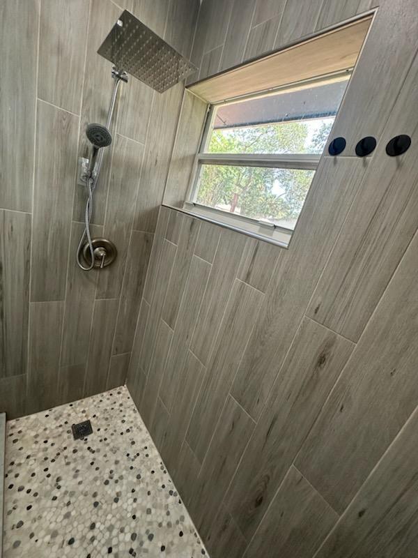 RIVERSIDE ADD AMEN PLAT - Residential Lease