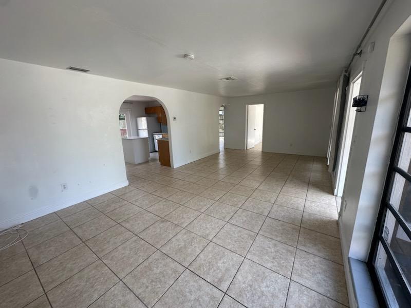 RIVERSIDE ADD AMEN PLAT - Residential Lease
