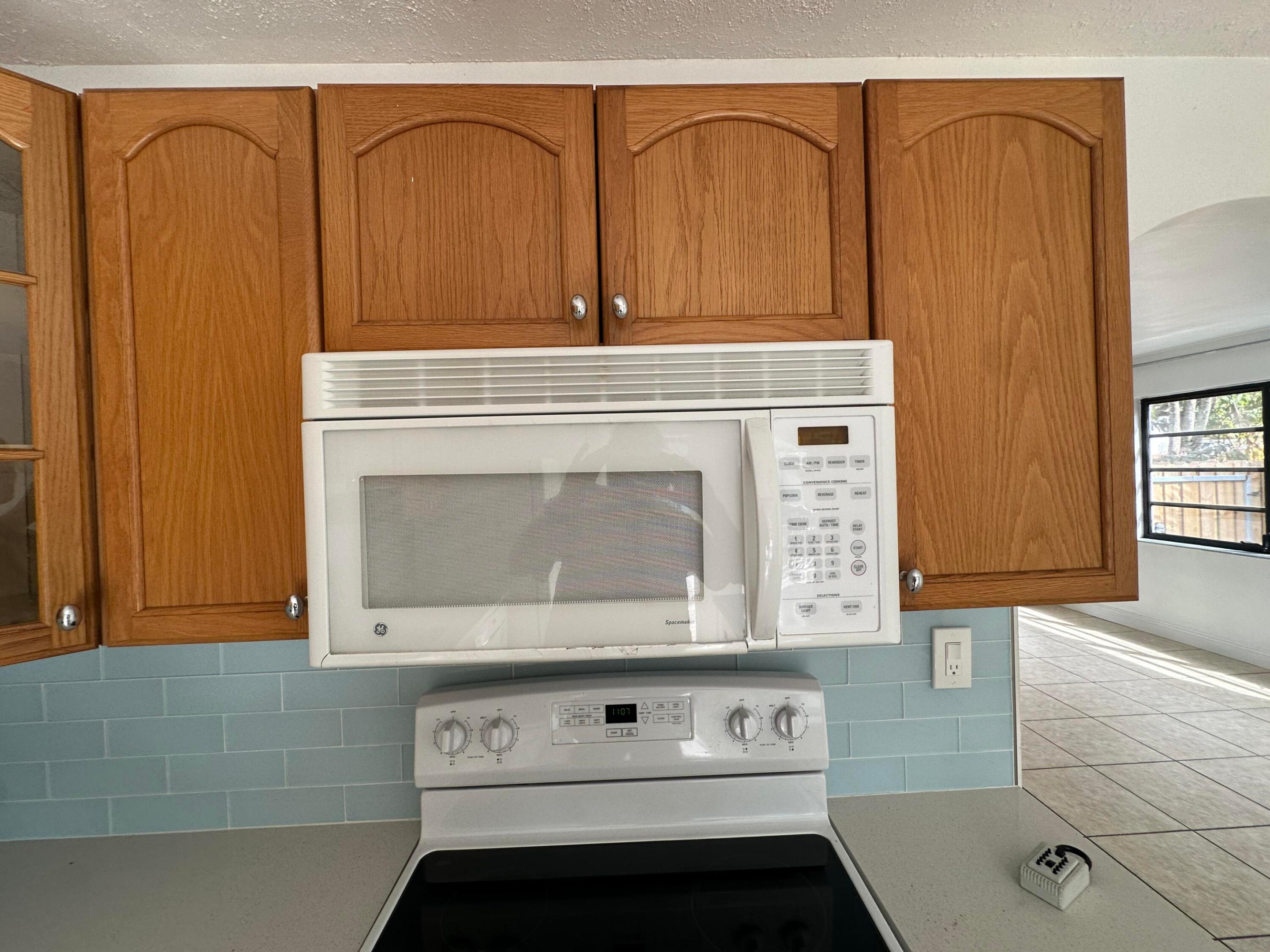 RIVERSIDE ADD AMEN PLAT - Residential Lease