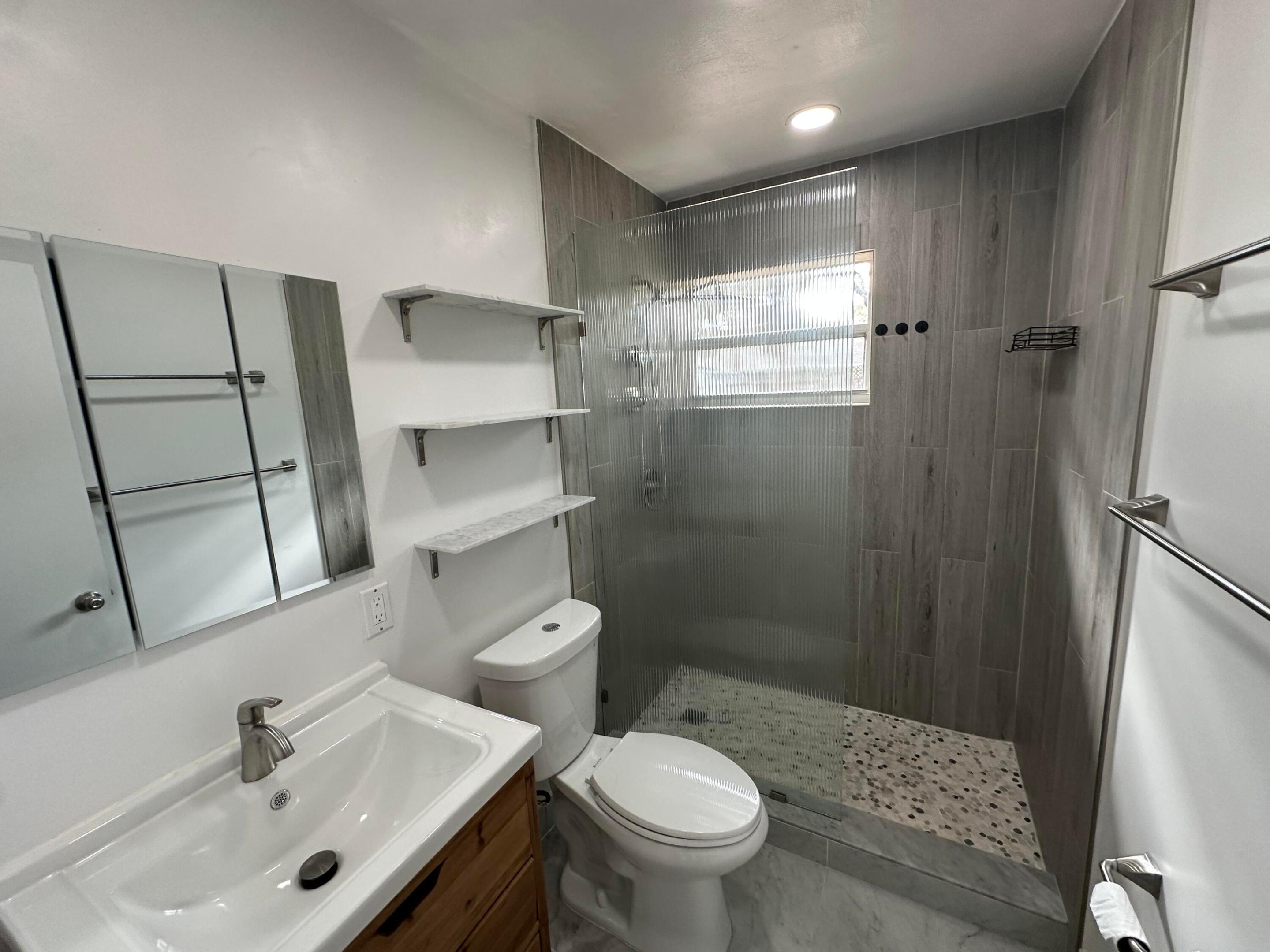 RIVERSIDE ADD AMEN PLAT - Residential Lease