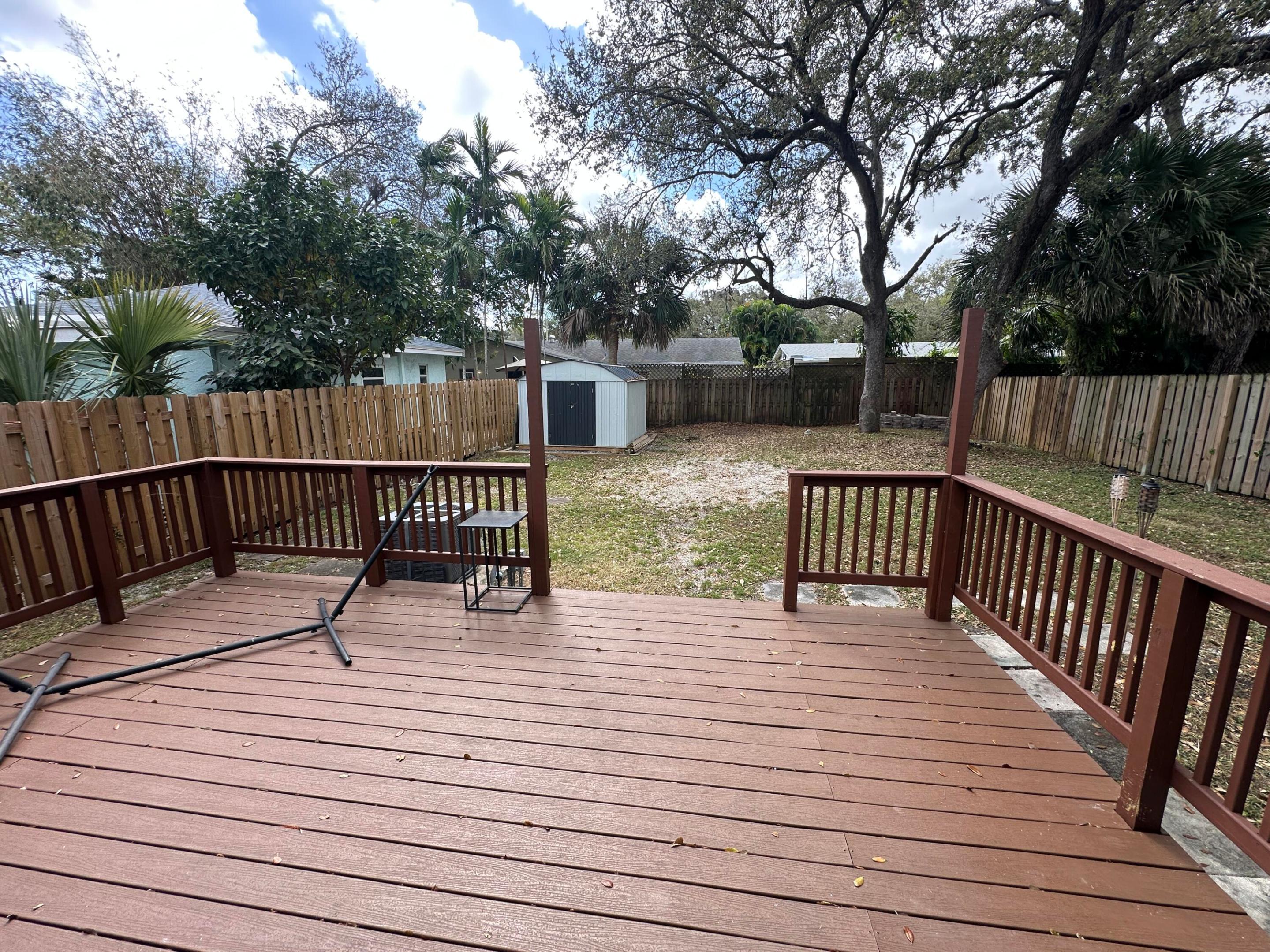 RIVERSIDE ADD AMEN PLAT - Residential Lease