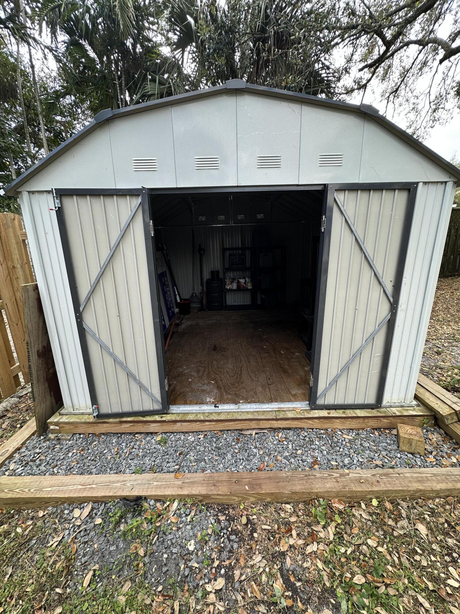 RIVERSIDE ADD AMEN PLAT - Residential Lease