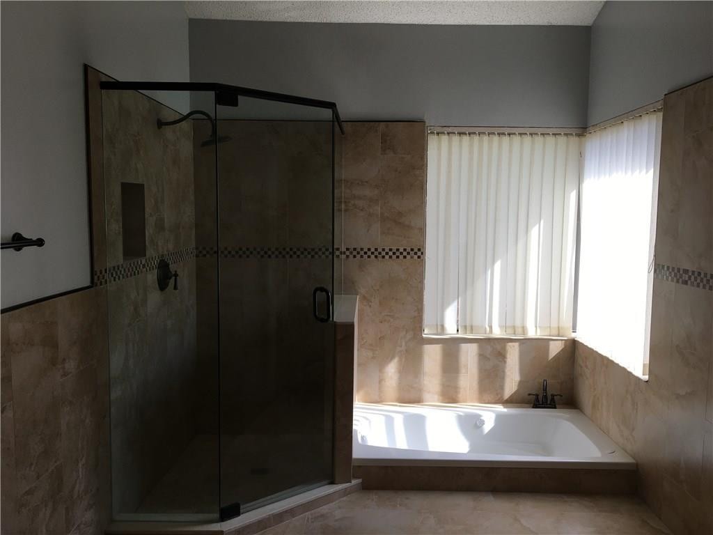 Pine Ridge 112-37 B - Residential