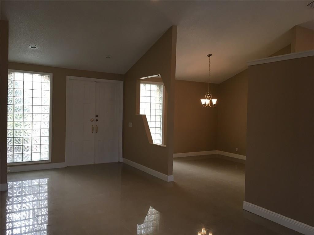 Pine Ridge 112-37 B - Residential