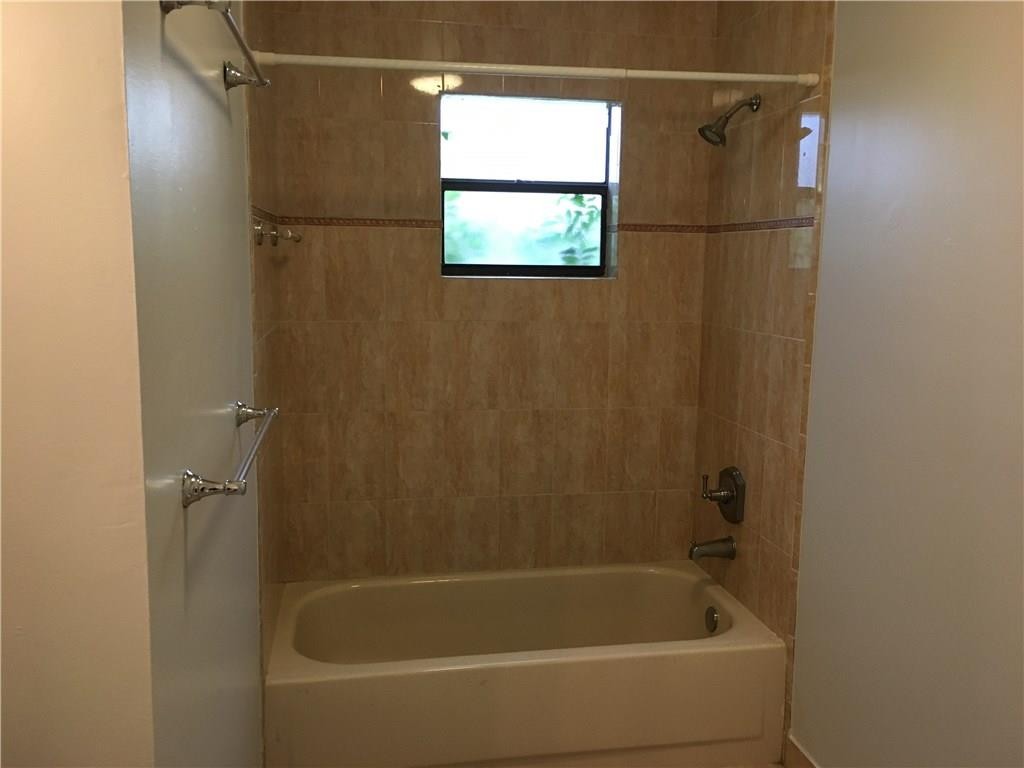 Pine Ridge 112-37 B - Residential