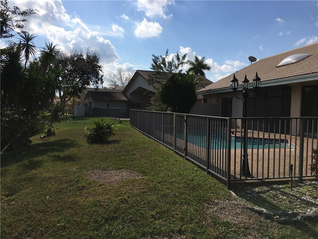 Pine Ridge 112-37 B - Residential