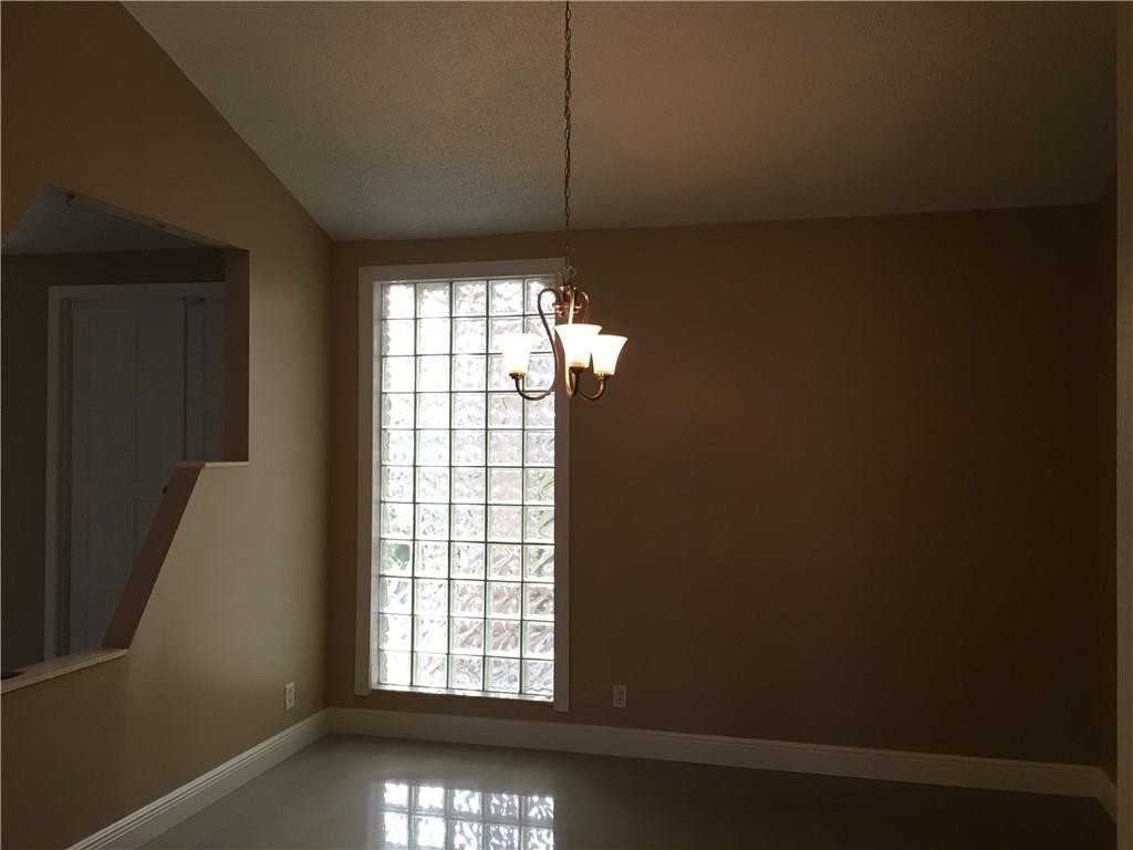 Pine Ridge 112-37 B - Residential