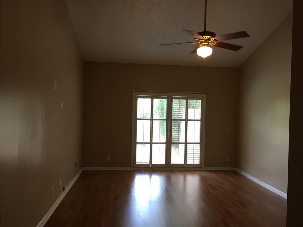 Pine Ridge 112-37 B - Residential