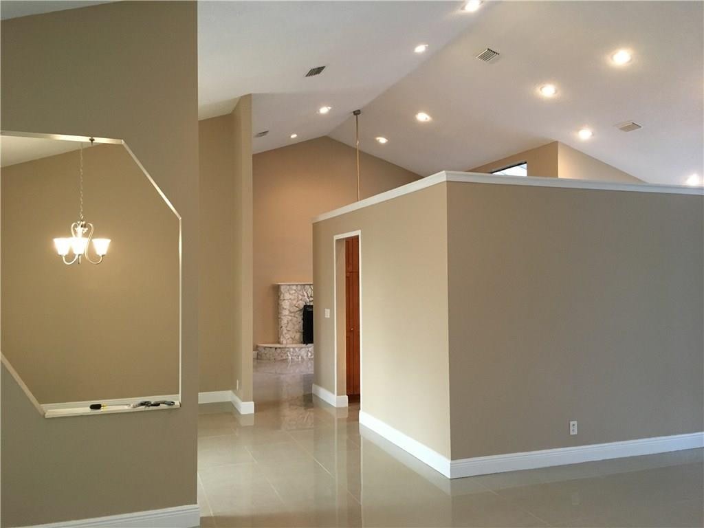 Pine Ridge 112-37 B - Residential