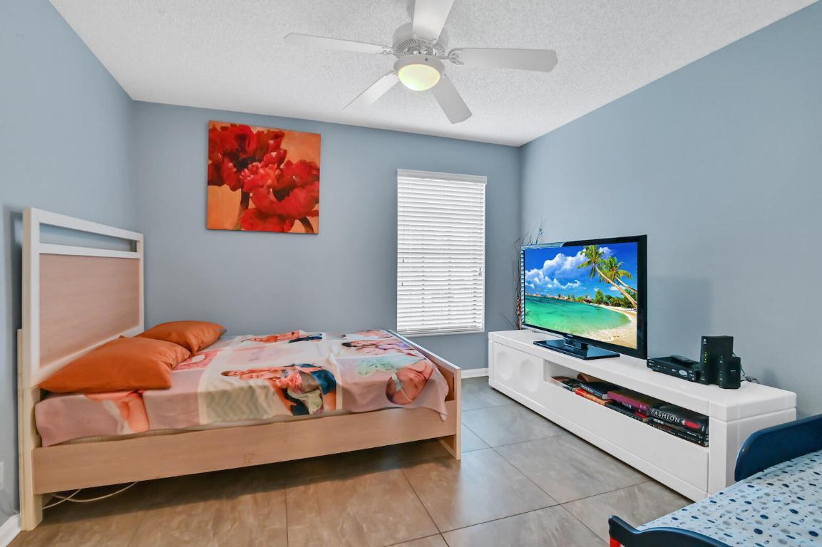 SUN VALLEY EAST CONDO - Residential