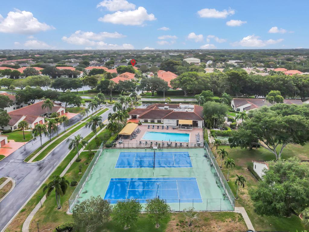 SUN VALLEY EAST CONDO - Residential