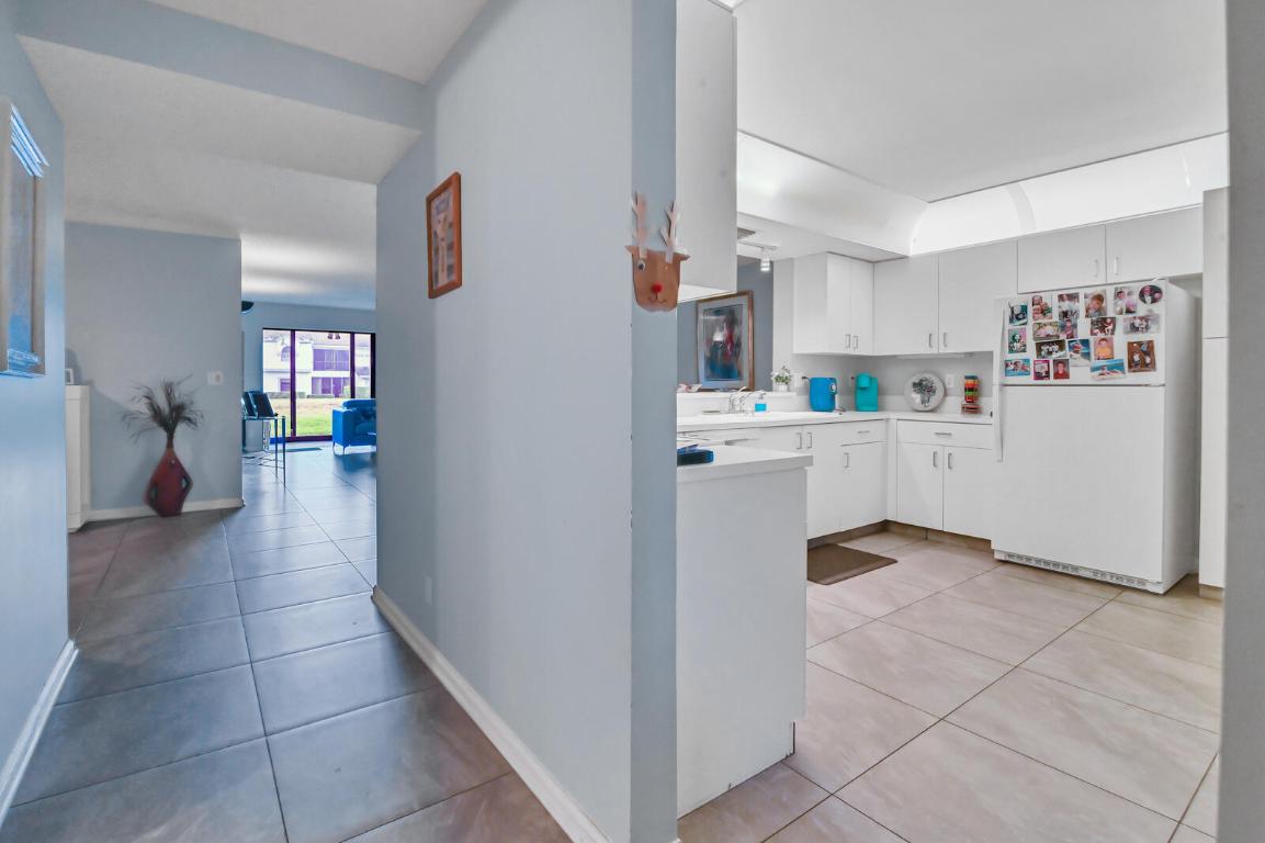 SUN VALLEY EAST CONDO - Residential