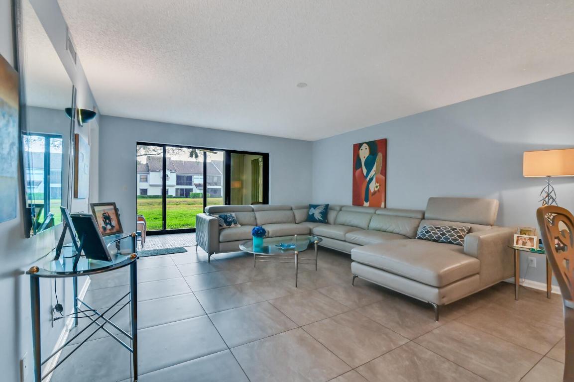 SUN VALLEY EAST CONDO - Residential