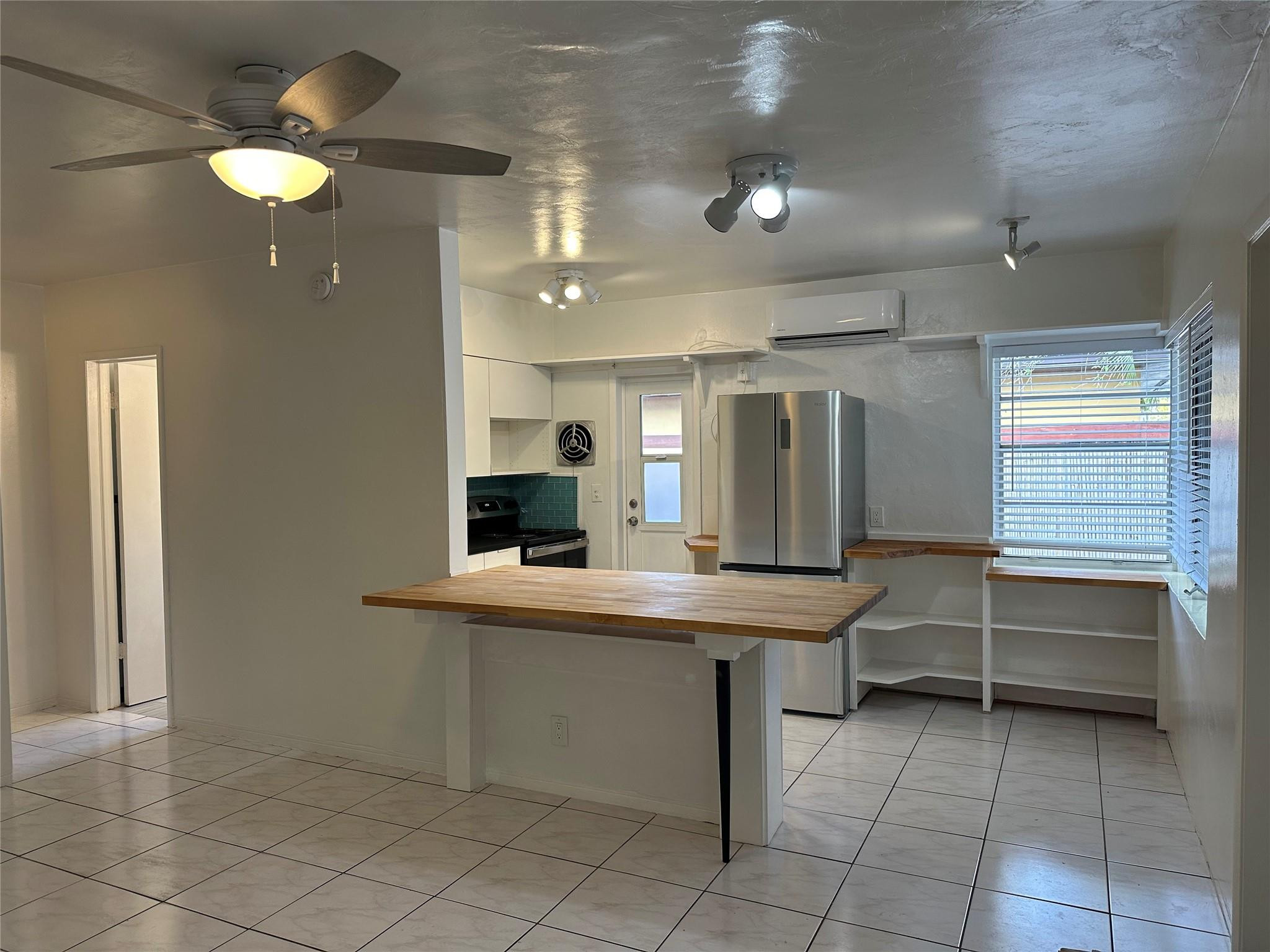 Lake Ridge - Residential Lease