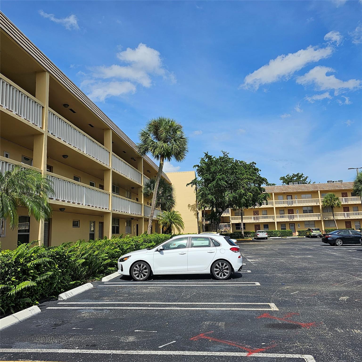 Spacious and bright 1BR /1BA condo, in the peaceful active 55+ Bermuda Club Community in Tamarac, enjoy the great amenities, relax by any of the 4 outdoor pools, club house, fitness center, game room, tennis court, shuffleboard, and more. Unit offers great view of the lagoon, parking space just in front of the door, lots of natural light, new tile floor throughout, recent freshly painted, everything else is in good working condition. Conveniently located near shopping, restaurants, bus service, easy access to the Highway. Association requires 675+ credit score, $25,000 annual income. NO PETS. Apartment is also available for rent.
Sellers are motivated!