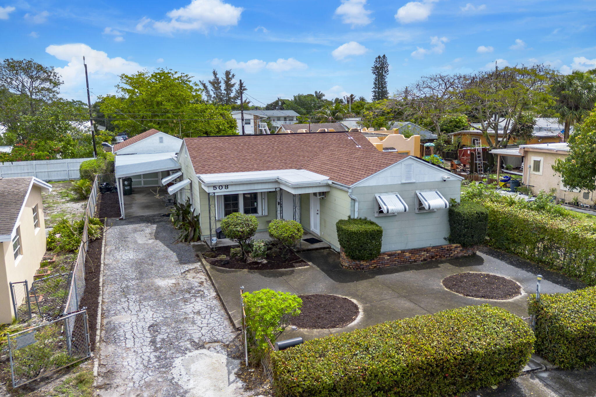 LAKE WORTH TOWN OF - Residential