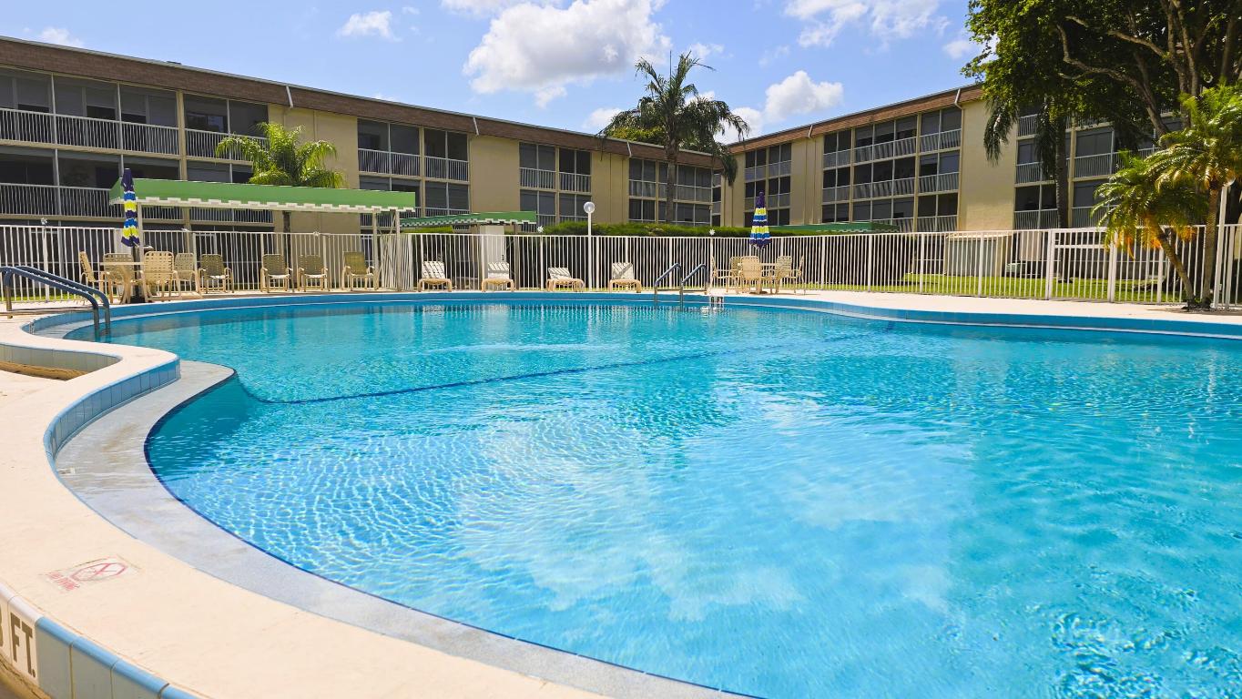 VILLAGE GREEN SUSSEX CONDO - Residential