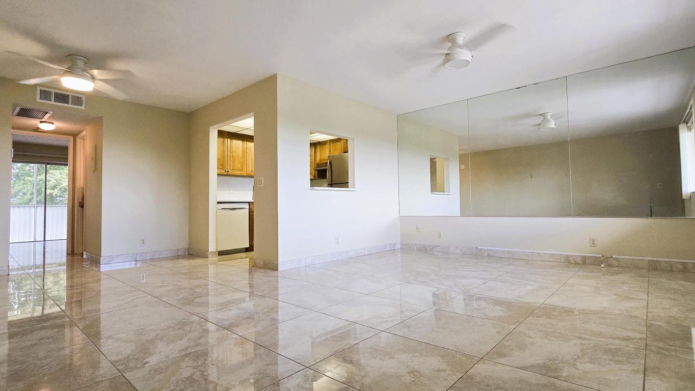 VILLAGE GREEN SUSSEX CONDO - Residential