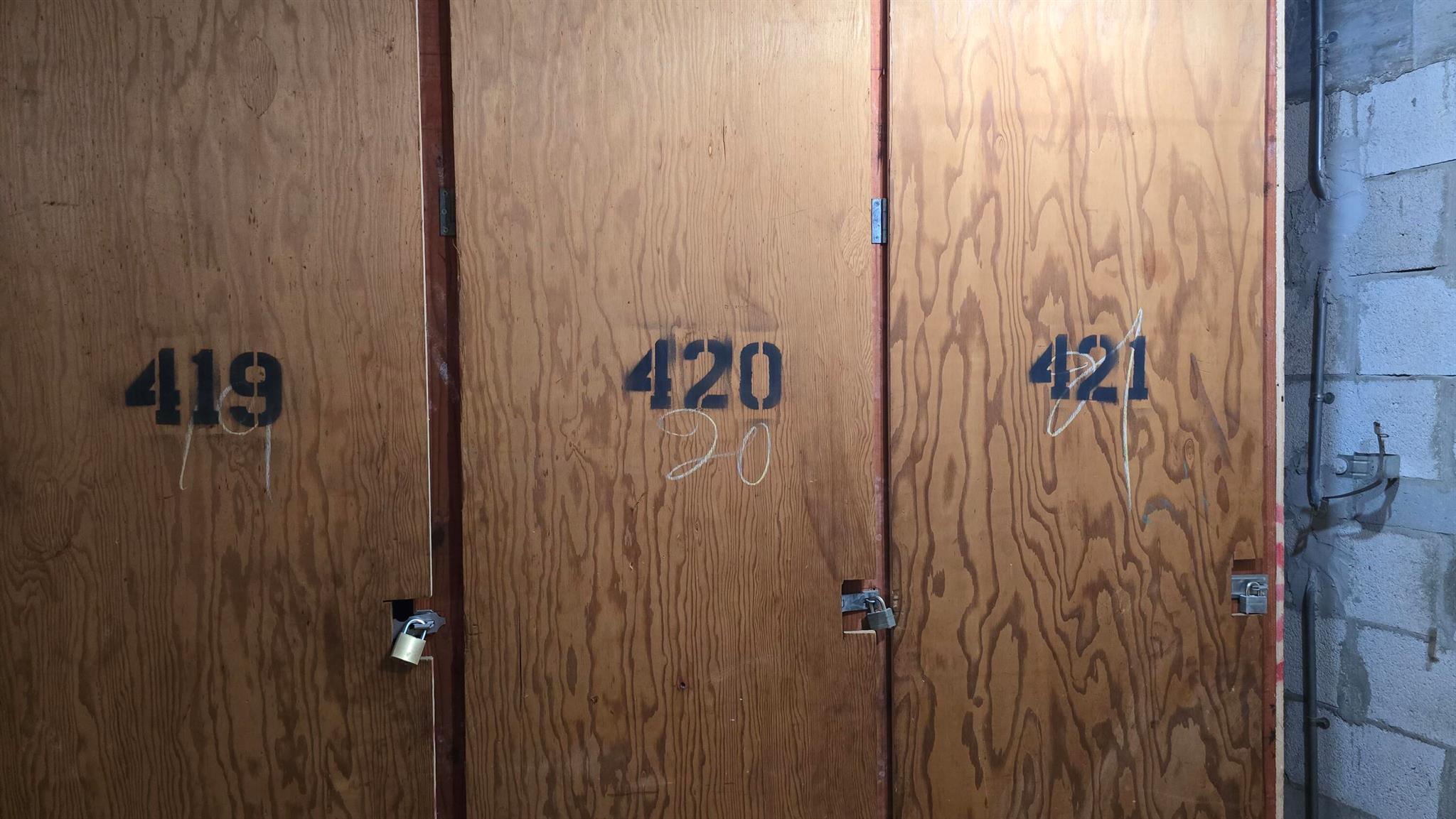 VILLAGE GREEN SUSSEX COND - Residential