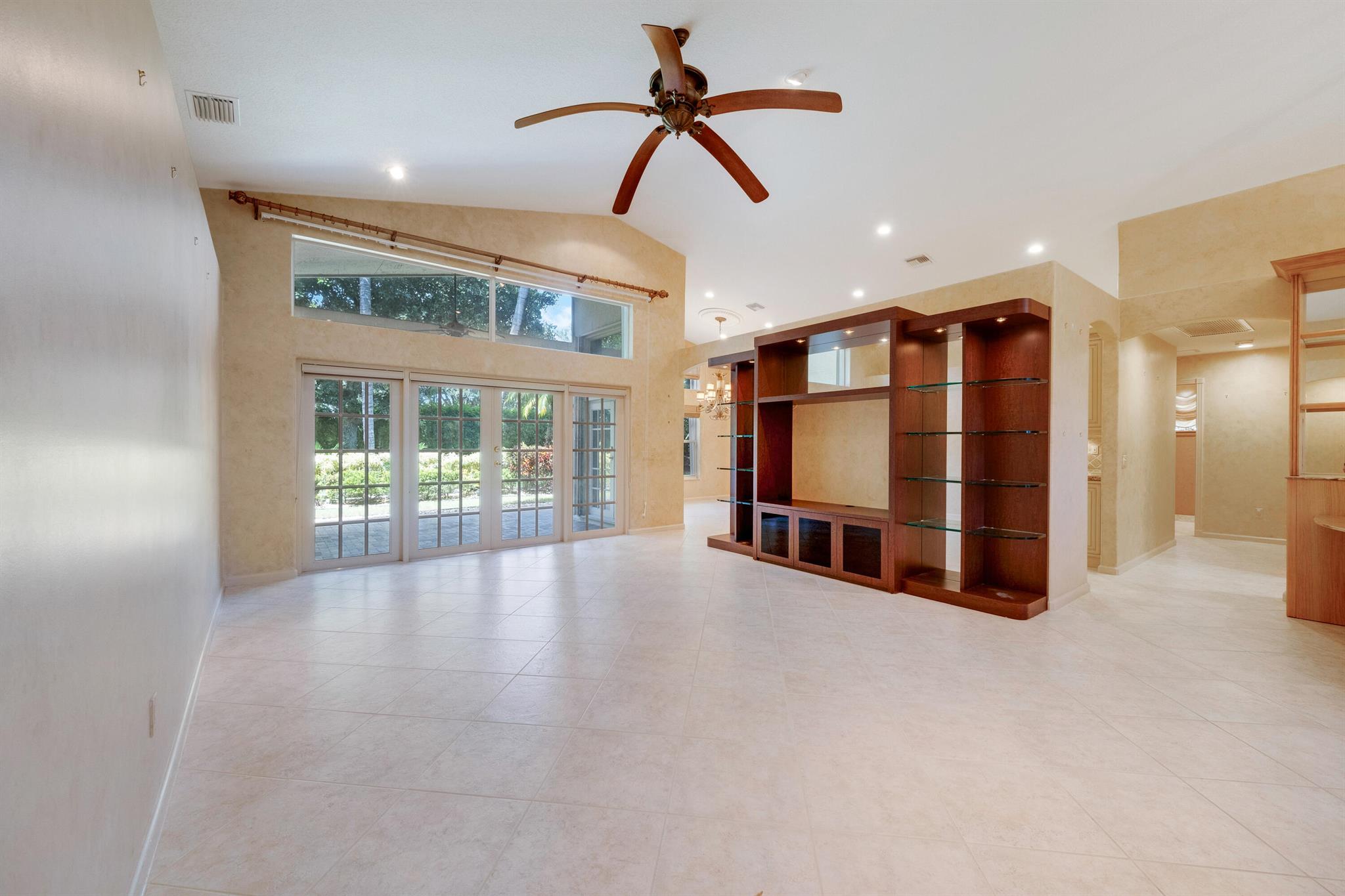 7535 Tarpon Cove Circle