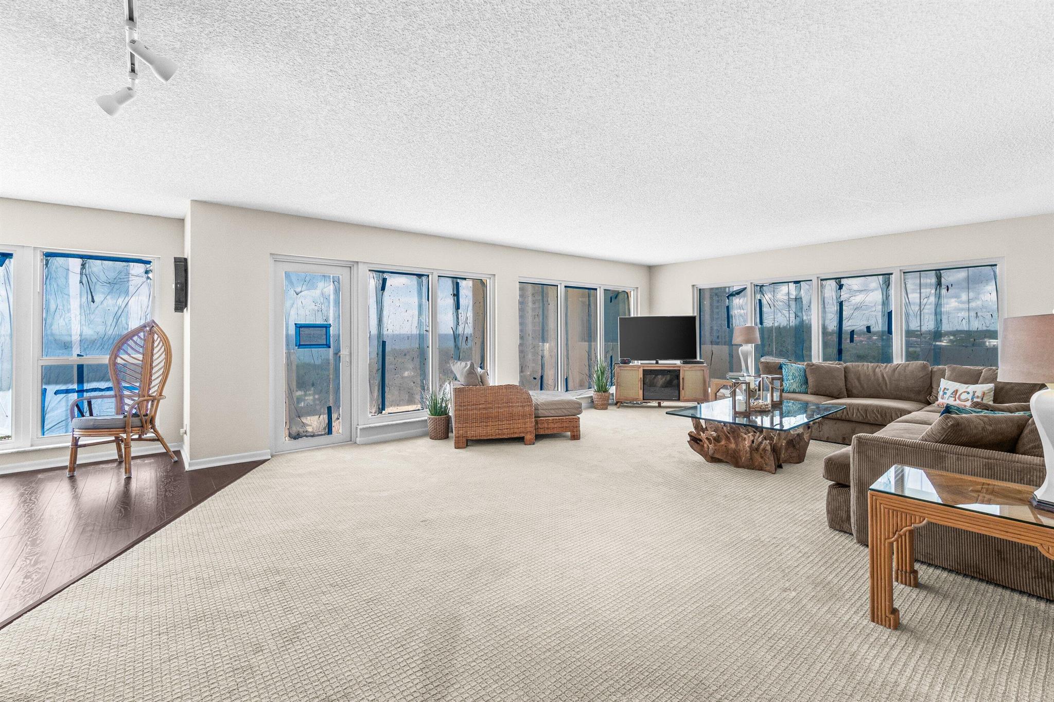 View photos, virtual tours, details... 4301 N Ocean Boulevard 708