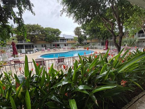 860 SE 6th Ave 303 Deerfield Beach FL 33441