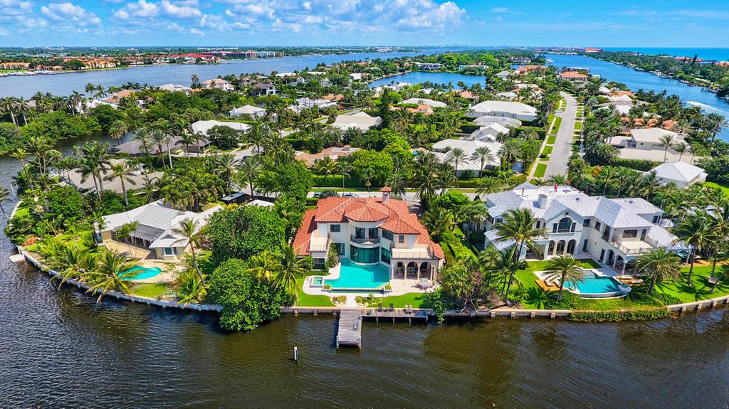 POINT MANALAPAN - Residential