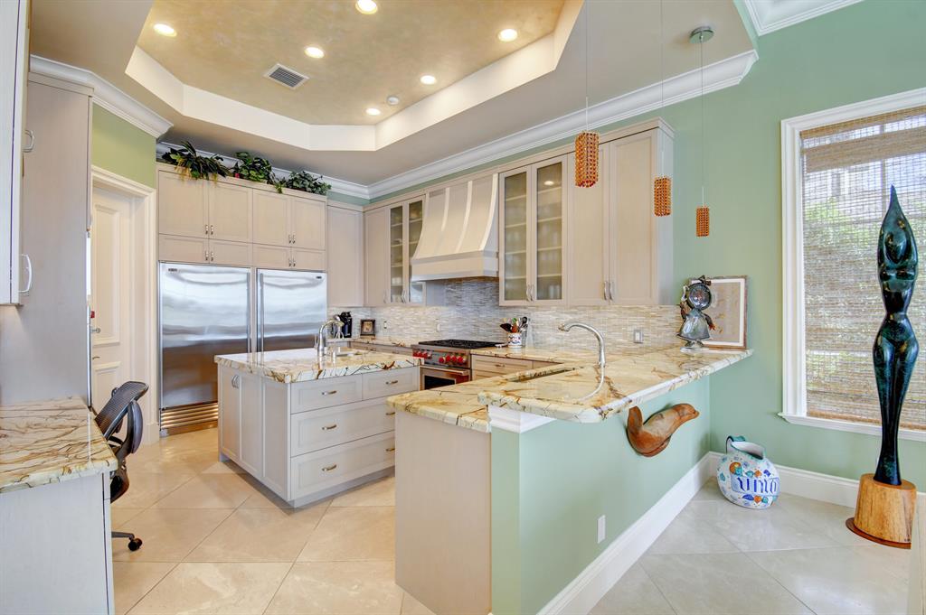 POINT MANALAPAN - Residential