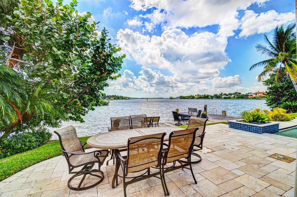 POINT MANALAPAN - Residential