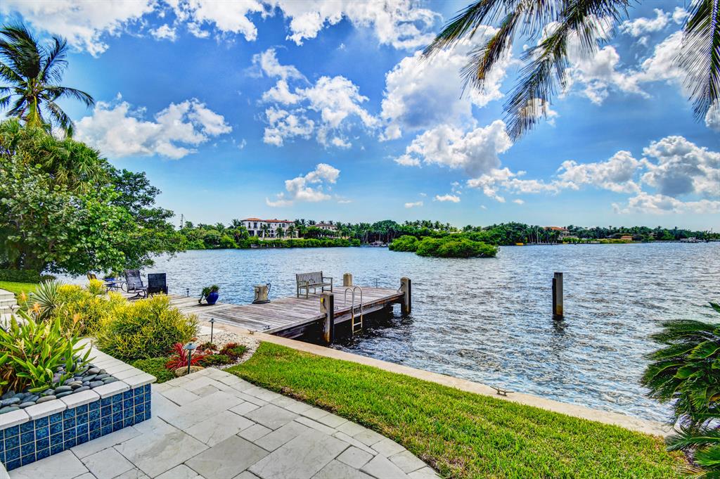 POINT MANALAPAN - Residential