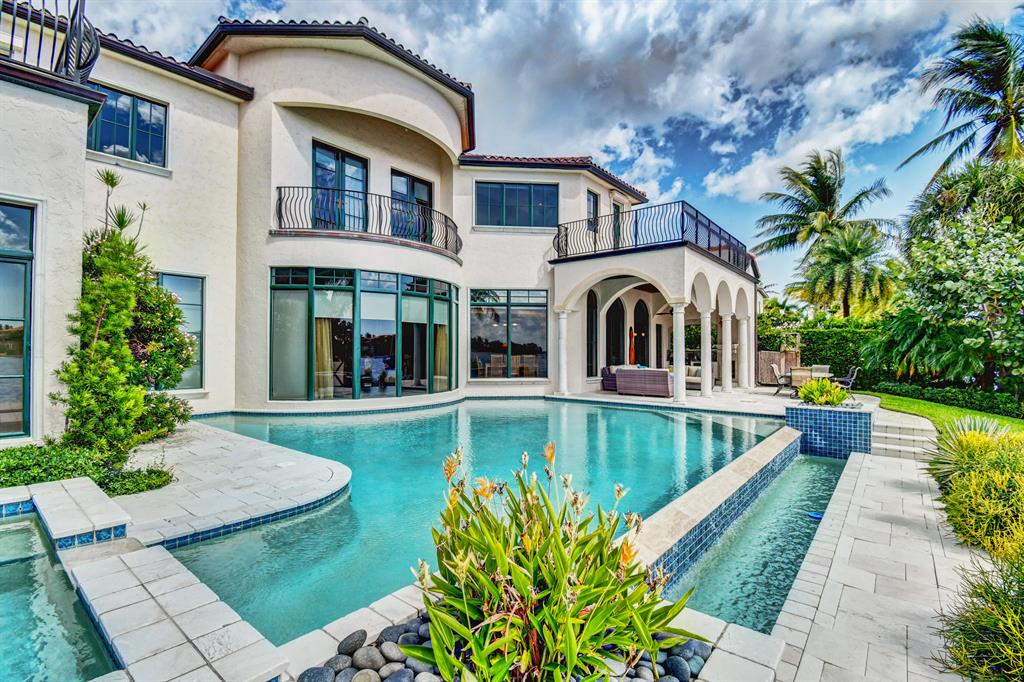 POINT MANALAPAN - Residential