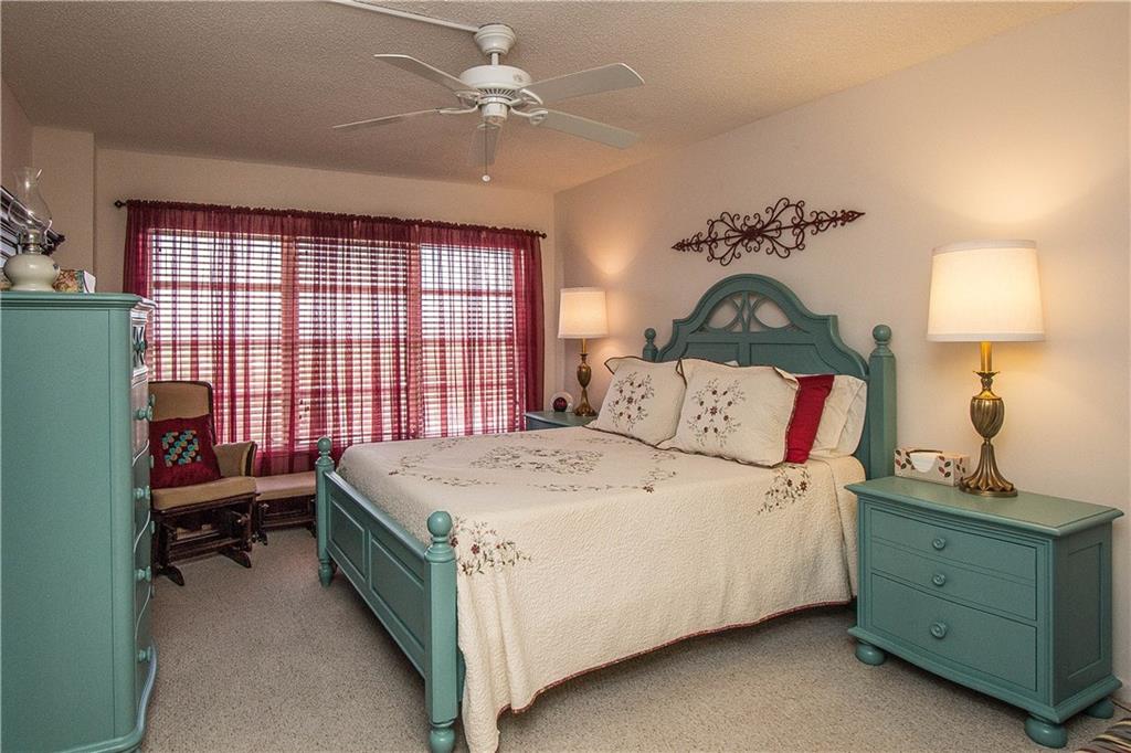 COUNTRY CLUB TOWERS - Residential