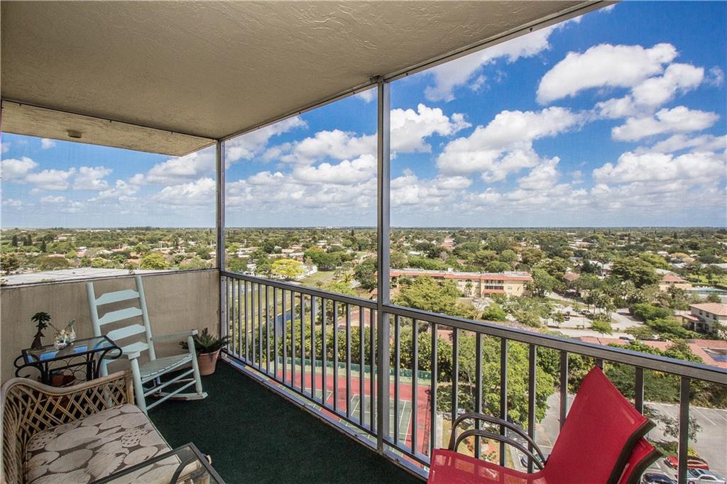 COUNTRY CLUB TOWERS - Residential