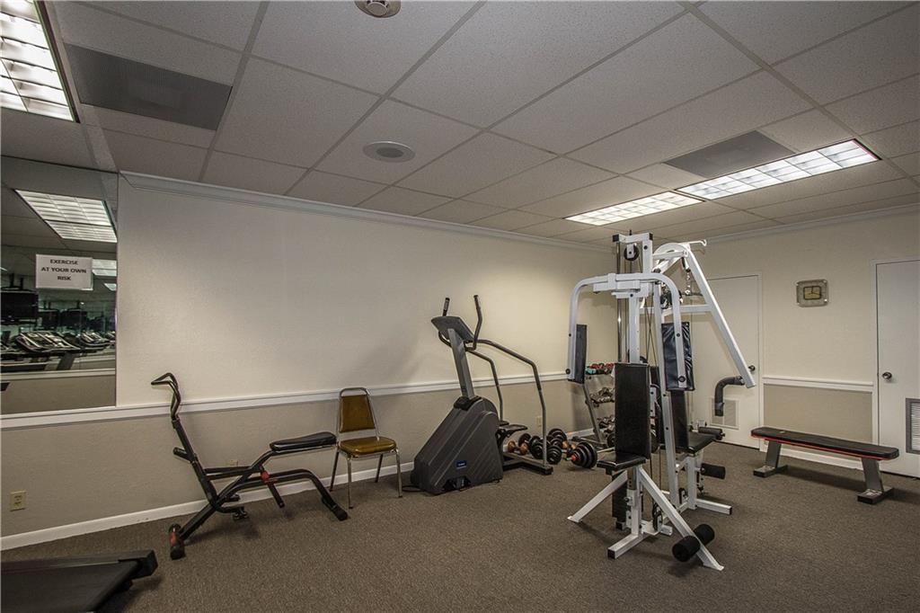 COUNTRY CLUB TOWERS - Residential