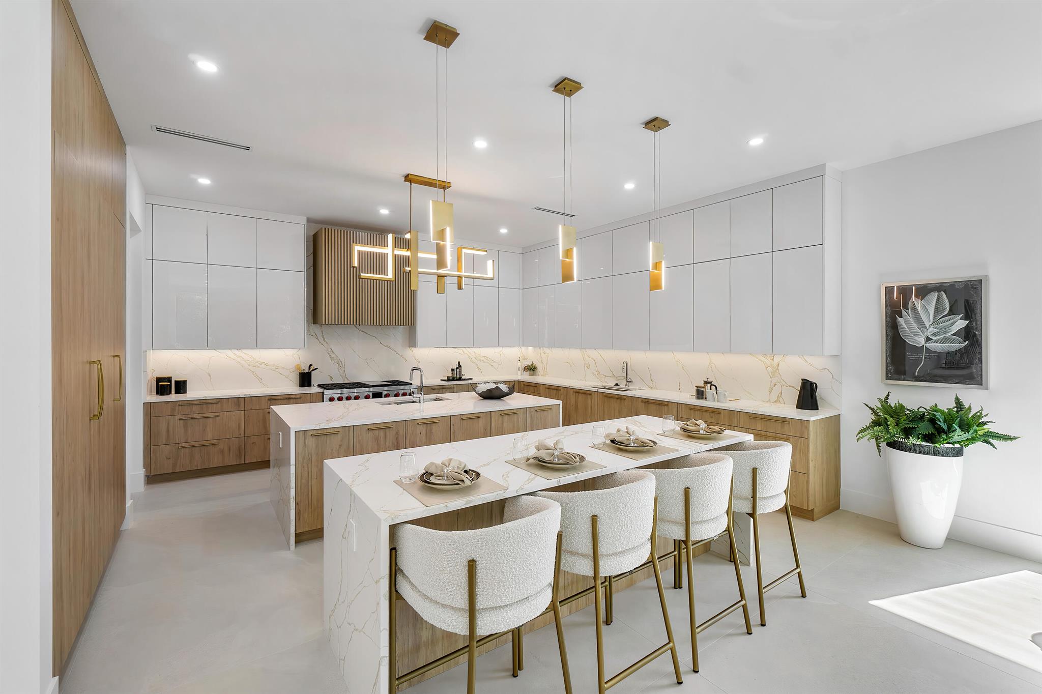 444 NE 5th Street