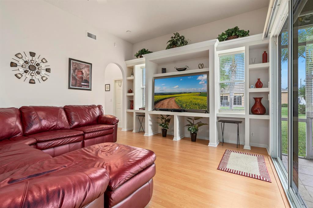 PORT ST LUCIE SECTION 46 1ST REPLAT - Residential