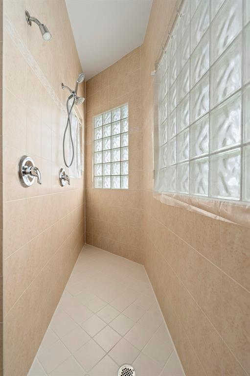 PORT ST LUCIE SECTION 46 1ST REPLAT - Residential