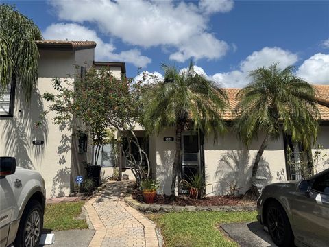 956 Mockingbird Ln Plantation FL 33324