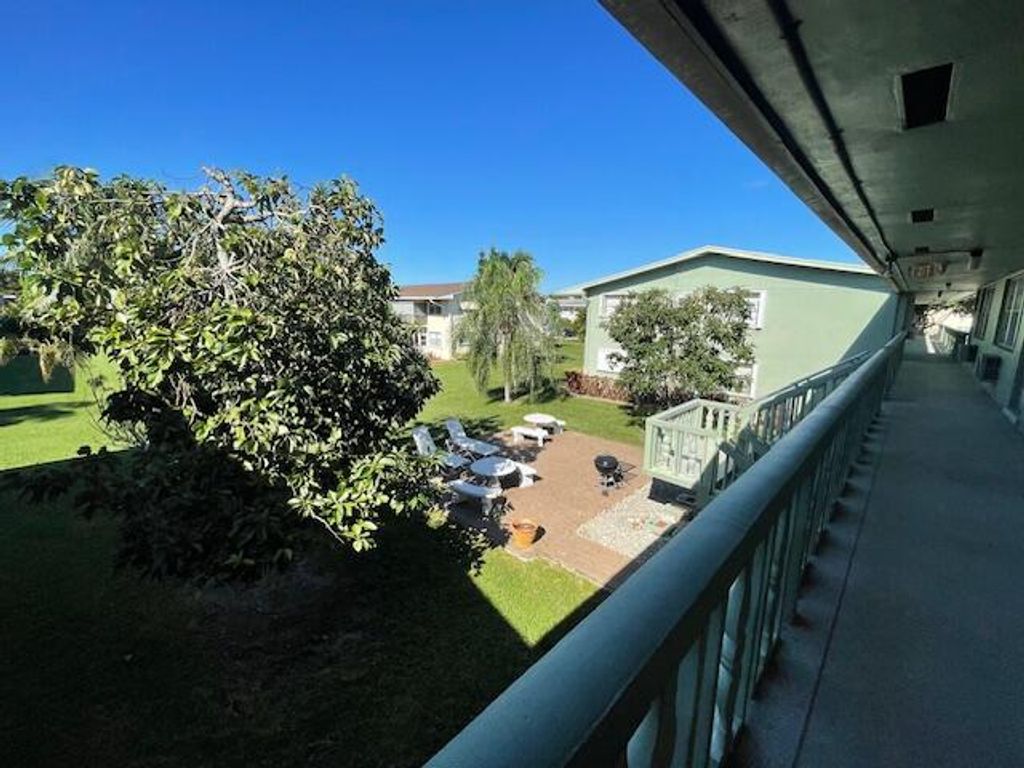Photo of 66 Easthampton C #C, West Palm Beach, FL 33417 (MLS # R10957404)