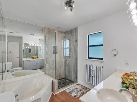 Tiny photo for 330 W FOREST Trail, Vero Beach, FL 32962 (MLS # B26078593)