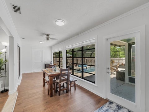 Tiny photo for 330 W FOREST Trail, Vero Beach, FL 32962 (MLS # B26078593)
