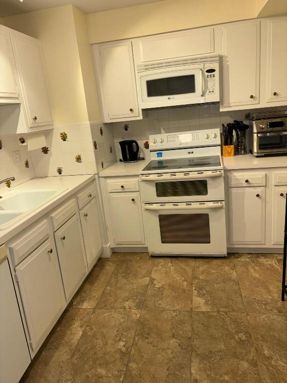 PLACIDO MAR CONDO - Residential